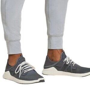 Men's Gray Athletic Shoes